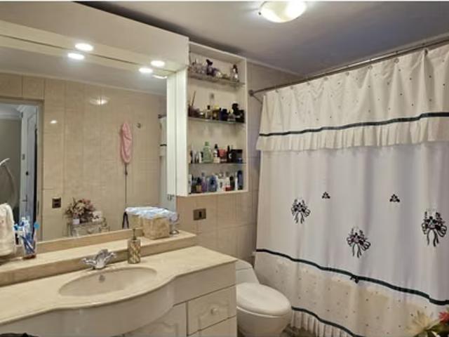 Venta Casa 5D 4B San Carlos de Apoquindo Las Condes | 5 dormitorios por 22980.00 en Las Condes