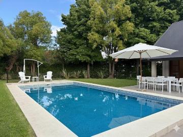 Venta Casa 8 ambientes, pileta, parrilla y 2 cocheras Country San Diego