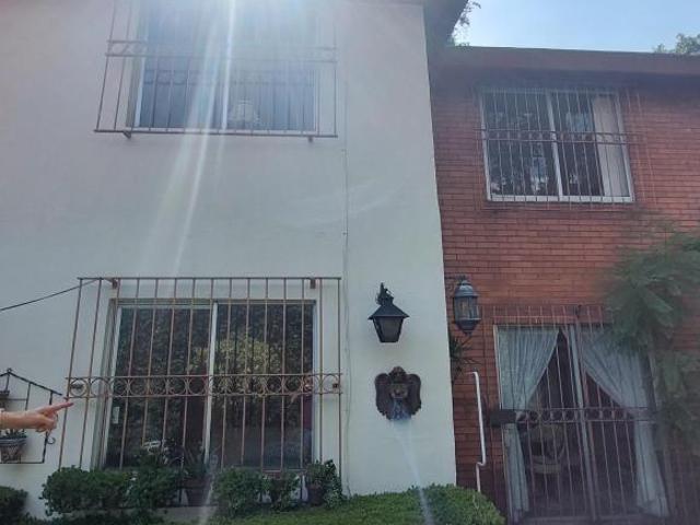 Venta casita en Lomas del sol / interlomas