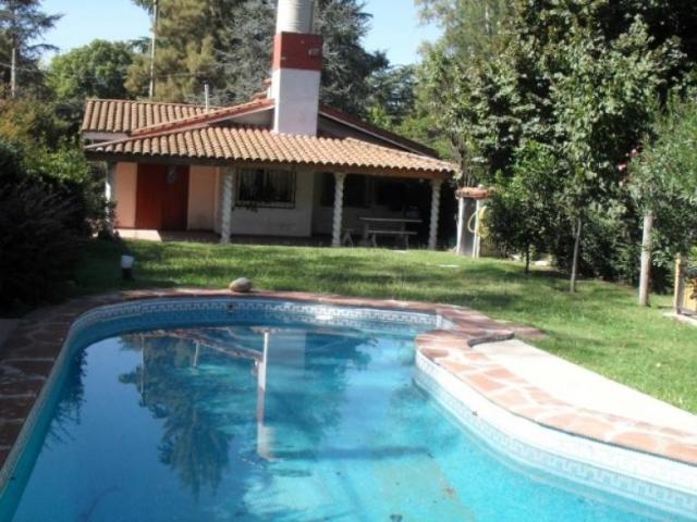 VENTA CHALET DE 2 DORM PISCINA PARQUE LIBRE en Inmomap