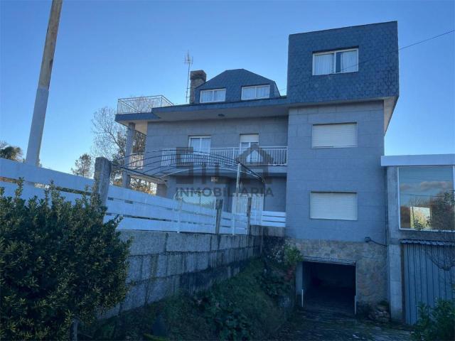 VENTA CHALET EN BOUZAS