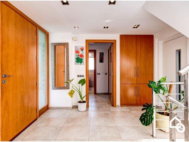 VENTA CHALET EN ÒDENA ZONA PUEBLO GARAJE, JARDÍN Y PISCINA!