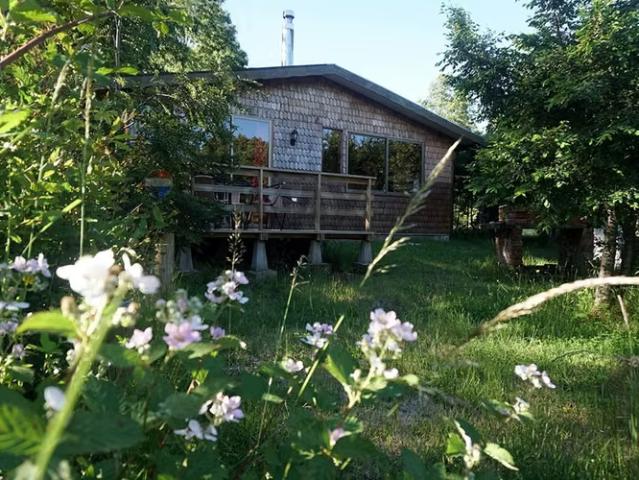 Venta complejo turístico más 2 terrenos, pucón | 1 dormitorios por 1050000. 00 en Pucón