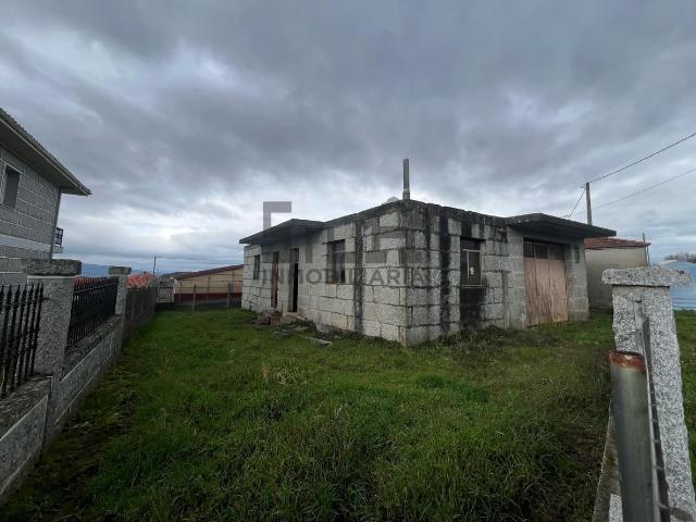 VENTA CONSTRUCCIÓN PIEDRA EN A MERCA