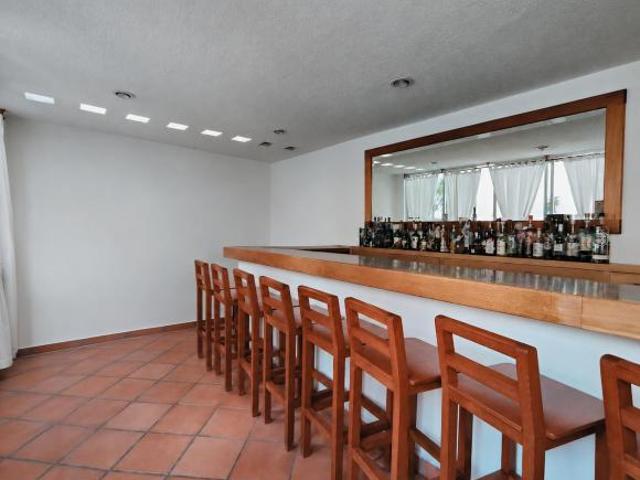 VENTA Colon de Echegaray, 4 rec, muy amplia. Estilo Classico