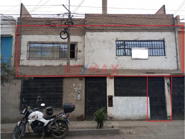Venta De 2 Depas Contiguos Ingreso Independiente En 2Do Piso Av Puno Y Colmena En Comas