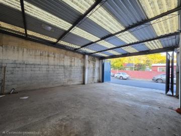 Venta de Taller con Gran espacio para trabajar Techado