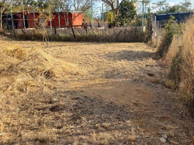 venta de terreno cerca de la Universidad Anahuac a media cuadra del boulevard Guadalupe Hinojosa