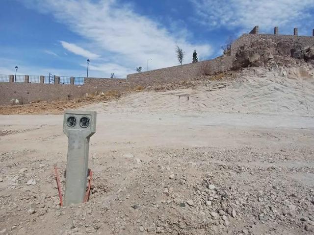 VENTA DE TERRENO COLINA CON FRACC CONDESA REJON