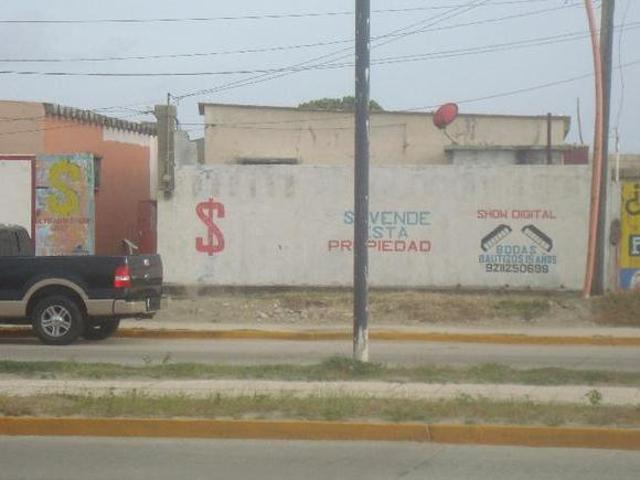 Venta de Terreno comercial, Blv. John Spark, Col. Playa de Oro, Coatza