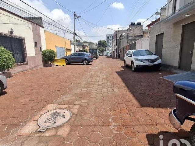 VENTA DE TERRENO CON CONSTRUCCION EN CALLE MARTILLO, JAMAICA,VENUSTIANO CARRANZA, CDMX