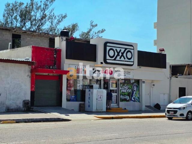 VENTA DE TERRENO CON CONSTRUCCION SOBRE BLVD COSTERO