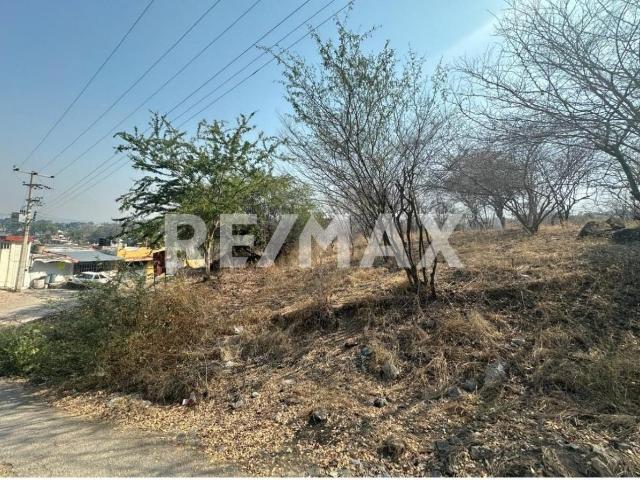 Venta de terreno con espectacular vista al Lago de Tequesquitengo, Edo. Morelos. Clave 6023