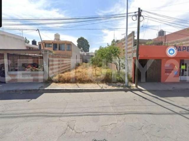 Venta de Terreno de 240 m2, plano en zona habitacional