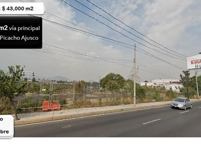 Venta de Terreno de 3393 m2 con Uso de Suelo Comercial, son 165 m2 de frente sobre Periferico Picacho Ajusco en Ampliaci?n Fuentes del Pedregal frente a Six Flags