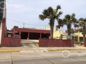 Venta de Terreno de 600 m2 en Av. Nicolás Bravo, Col. Centro, Coatzacoalcos, Ver