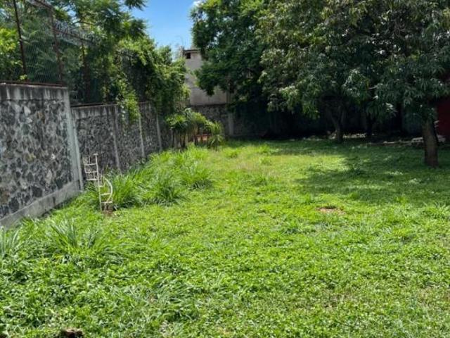 Venta de terreno dentro de fracc. en Jiutepec, Mor. Clave 5892