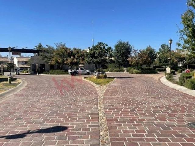 VENTA DE TERRENO EN MAYORAZGO