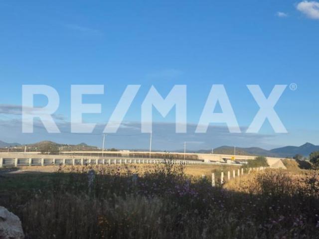 VENTA DE TERRENO EN AUTOPISTA PALMILLAS, CASETA DE COBRO EN BRAVO CORREGIDORA QUERETARO