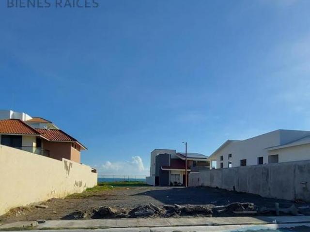 Venta de Terreno en Calle Mandarina Fracc. El Sendero, Alvarado,Veracruz
