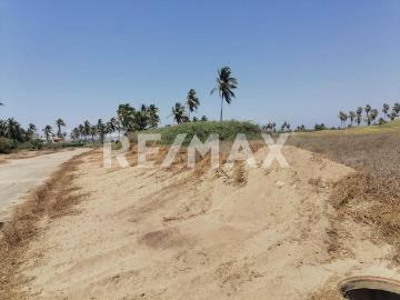 VENTA DE TERRENO EN CLUB DE GOLF TRES VIDAS