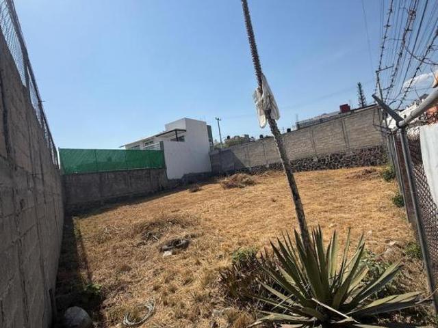 Venta de terreno en el norte de Cuernavaca, Col. Tzompantle, Cuernavaca. Clave 6121