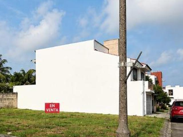 VENTA DE TERRENO EN ESQUINA LOMAS RESIDENCIAL