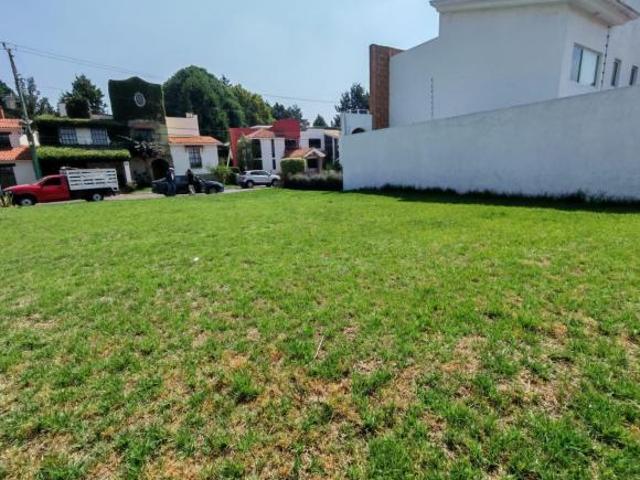 VENTA DE TERRENO EN FRACCIONAMIENTO RESIDENCIAL CLUB DE GOLF LA HUERTA