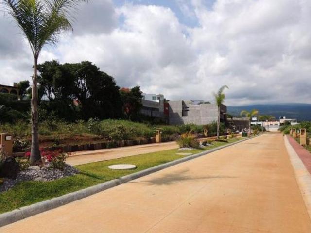 Venta de terreno en Kloster Ahuatlán, Cuernavaca, Morelos. Clave 1941