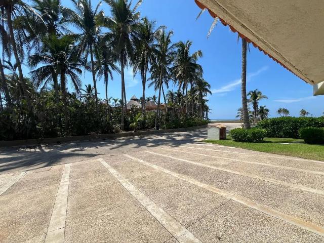 VENTA DE TERRENO EN PLAYA TRES VIDAS ACAPULC0