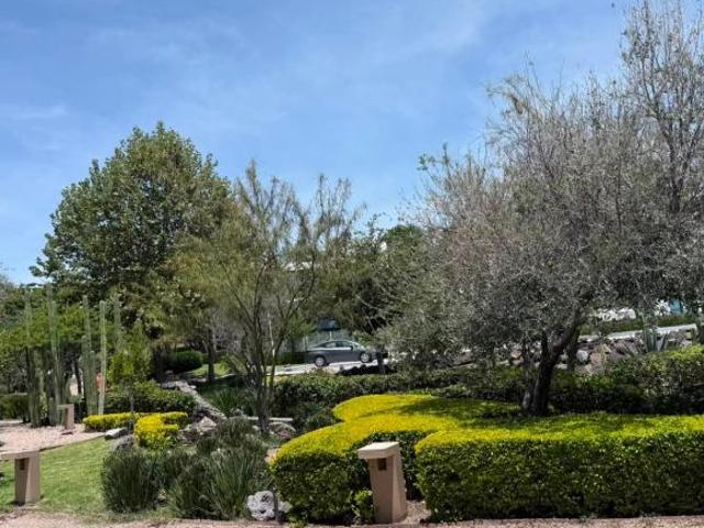 VENTA DE TERRENO EN ¨PRIVADA SANTA FE¨, VILLAS DE IRAPUATO, GUANAJUATO