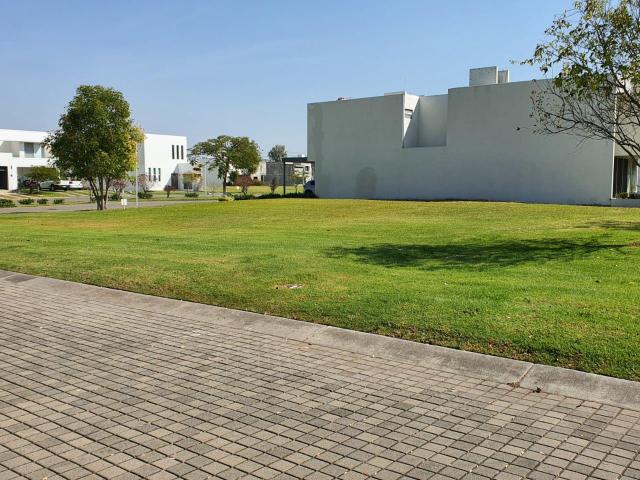 VENTA DE TERRENO EN RESIDENCIAL LAGO DEL BOSQUE, ZAMORA MICHOACAN