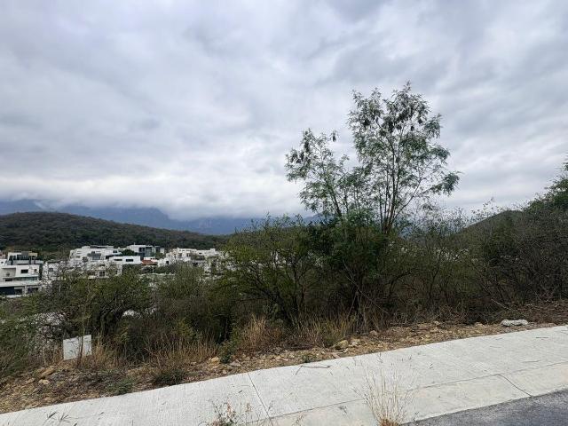 VENTA DE TERRENO EN RINCON DE CAROLCO SUR DE MONTERREY