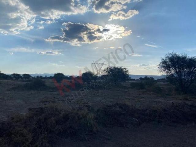 Venta de Terreno en Villa de Reyes con Uso de Suelo Comercial e Industrial Ligero