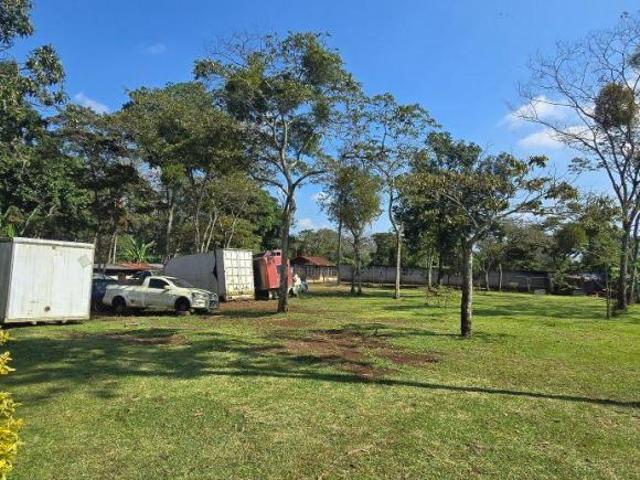 VENTA DE TERRENO PLANO BARDEADO CON SERVICIOS