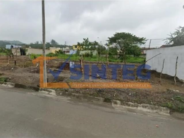 VENTA DE TERRENO PLANO SUPERFICIE DE 168 M2, COL MORELOS, COATZINTLA, VERACRUZ