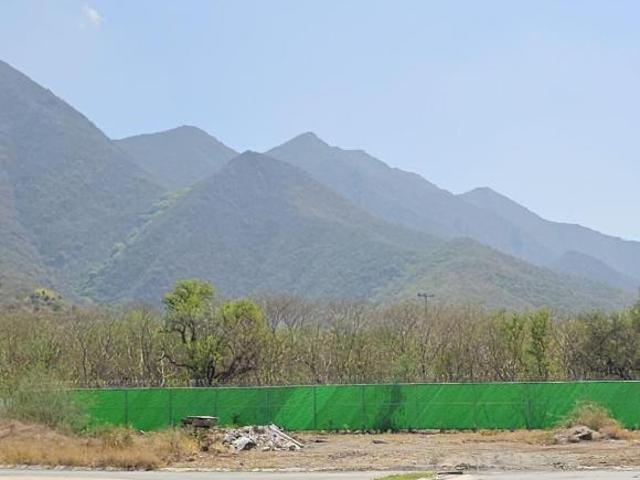 Venta de Terreno Residencial en Carretera Nacional