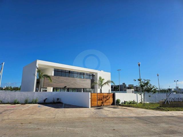 Venta de Terreno residencial en Xcanat?n con amenidades