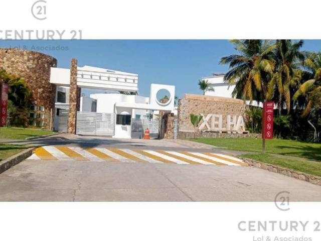 Venta de Terreno residencial frente al campo de golf Vidanta en Playa Diamante