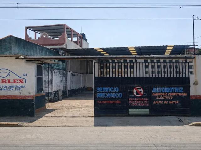 Venta de Terreno, ubicado en zona de alta densidad urbana, a unos metros del Reloj de las 3 caras