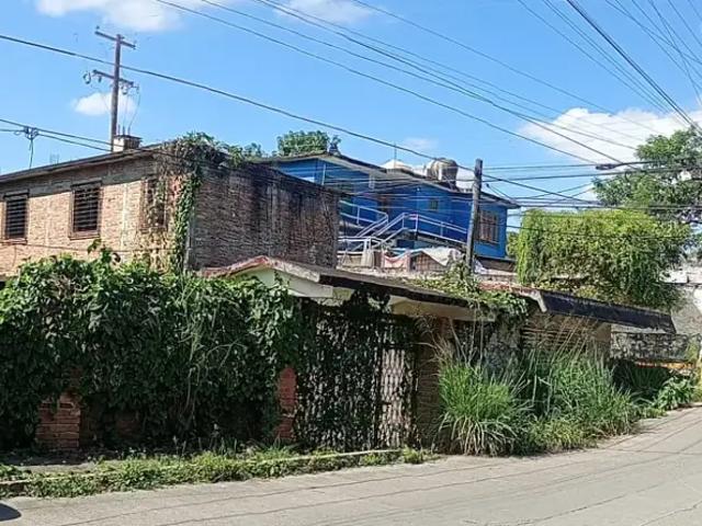 VENTA DE TERRENO 420.30 M2 CON CASA HABITACIÓN Y LOCAL COMERCIAL COL. PETROMEX