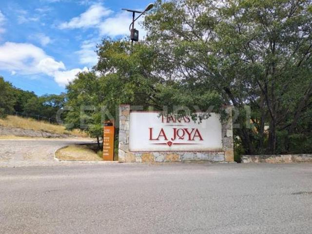 Venta de Terreno 601 m2 en el Cluster La Joya, Campestre Haras, Puebla