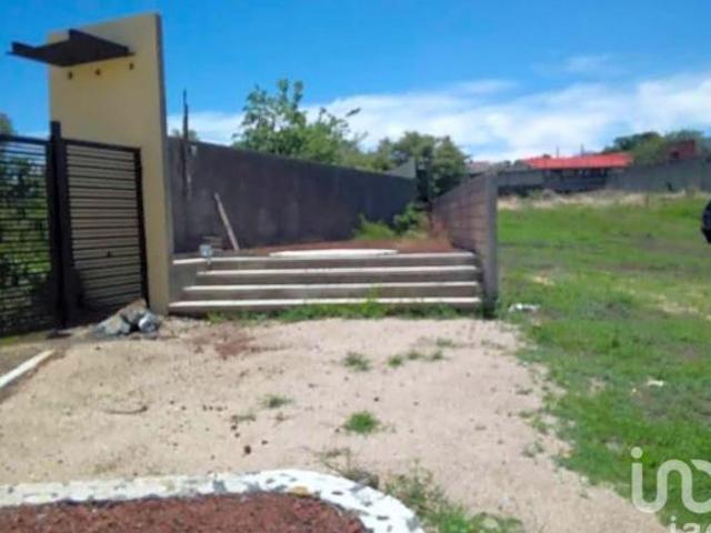 VENTA DE TERRENOS DE USO RESIDENCIAL EN EL FRACCIONAMIENTO JOYAS DE TLAYACAPAN