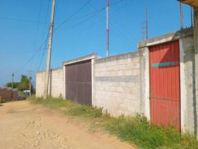 Venta de Terrero, Calle Francisco Cabrera Huauchinango Puebla