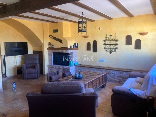 Venta de townhouse en Onil