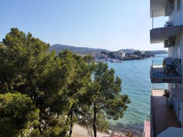 Venta de un amplio piso en Calvià, Palmanova Son Caliu
