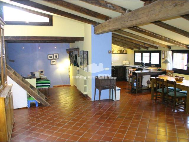 Venta de una casa en Mieres