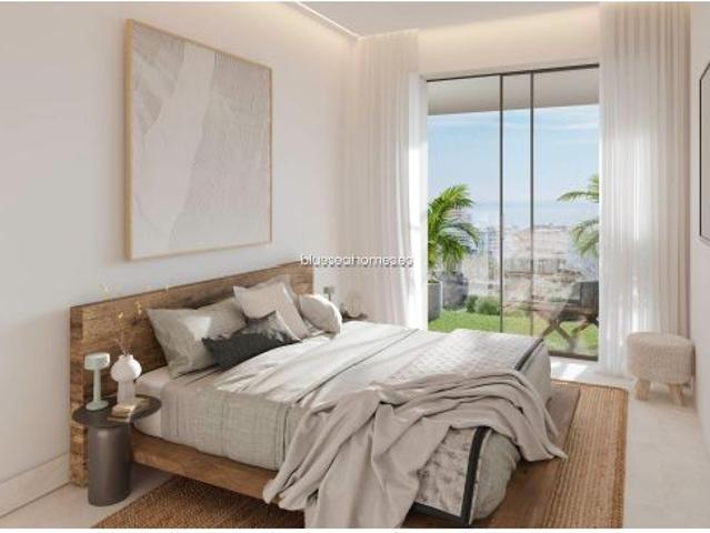 Venta de villa con cuatro dormitorios en Fuengirola, Málaga, Costa del Sol