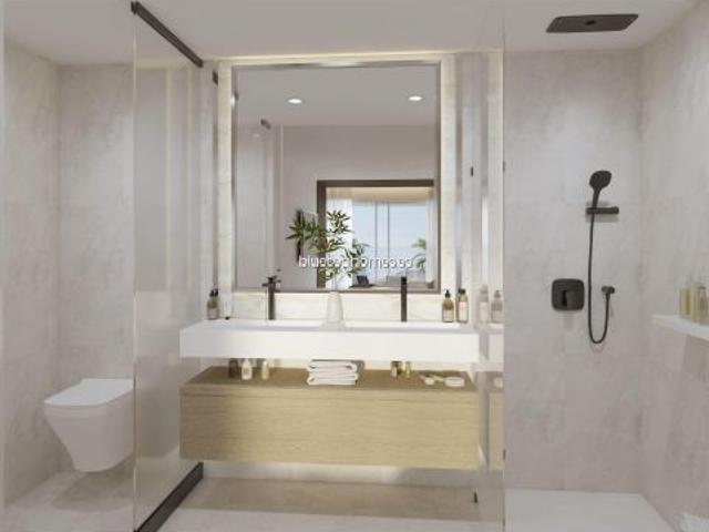 Venta de villa con cuatro dormitorios en Fuengirola, Málaga, Costa del Sol