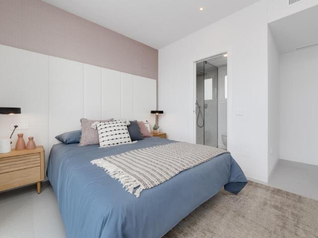 Venta de villa en El campello, de 119m2 con 3 dormitorios y 3 baños